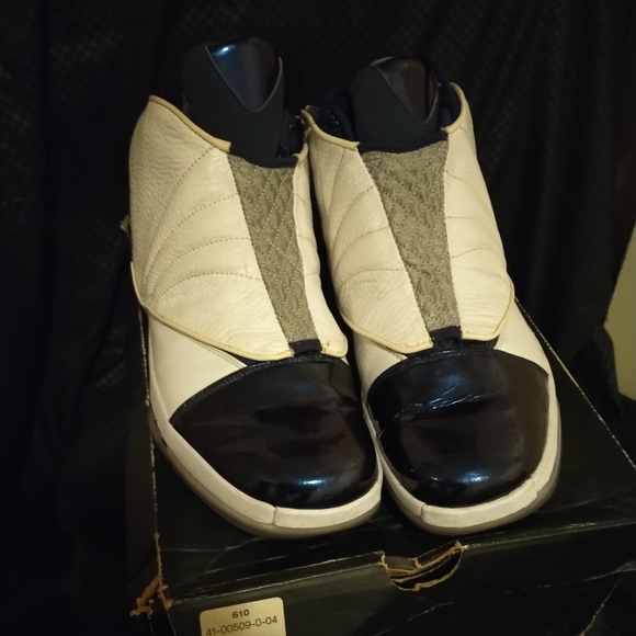Jordan 16 midnight navy size 9.5 - Picture 1 of 4